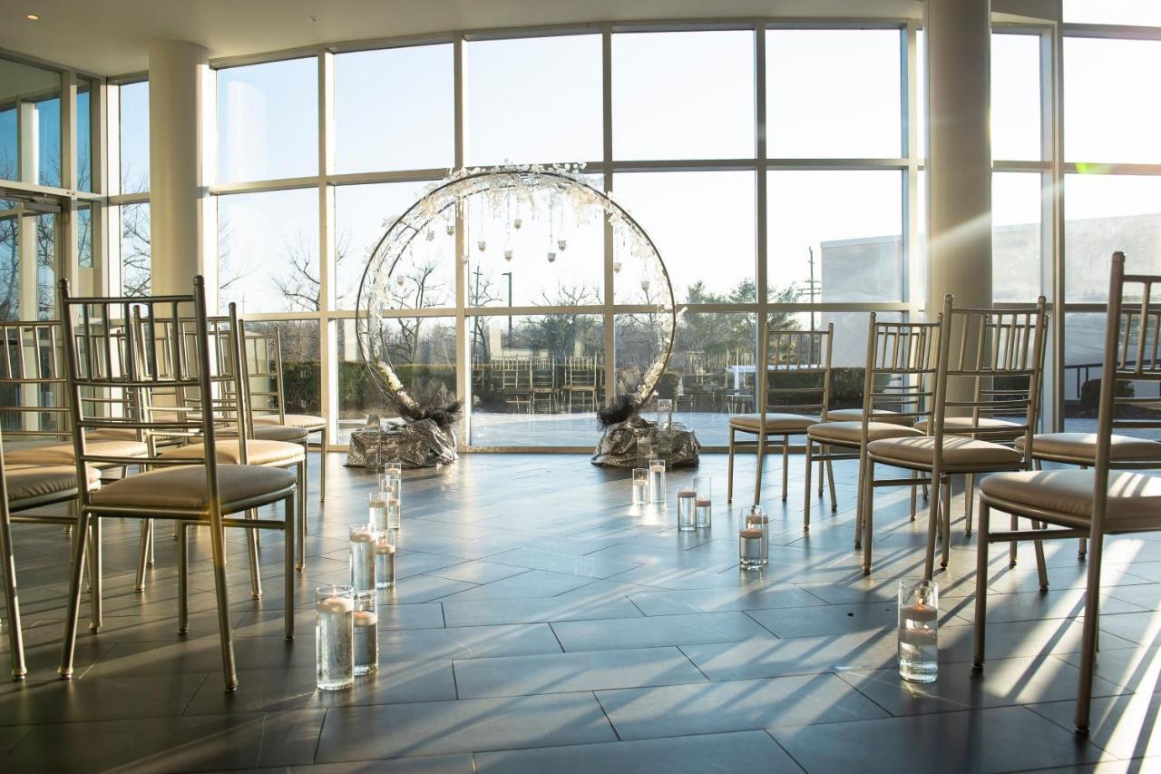 Sheraton Eatontown Hotel Екстериор снимка