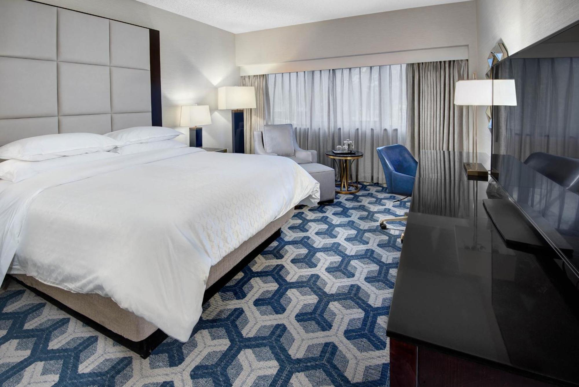 Sheraton Eatontown Hotel Екстериор снимка