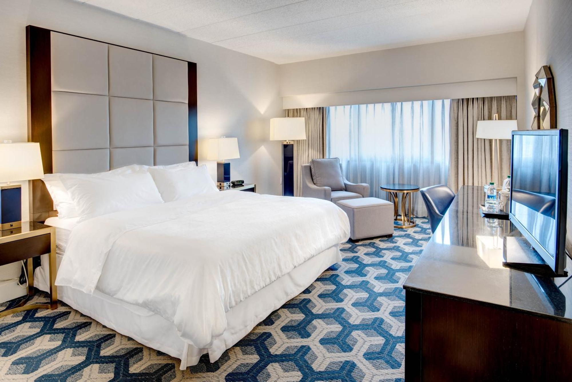 Sheraton Eatontown Hotel Екстериор снимка