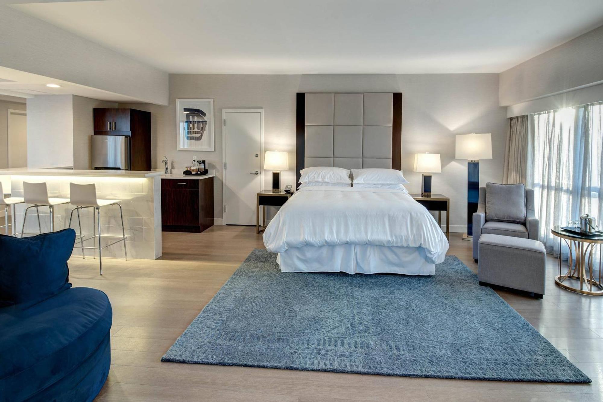Sheraton Eatontown Hotel Екстериор снимка