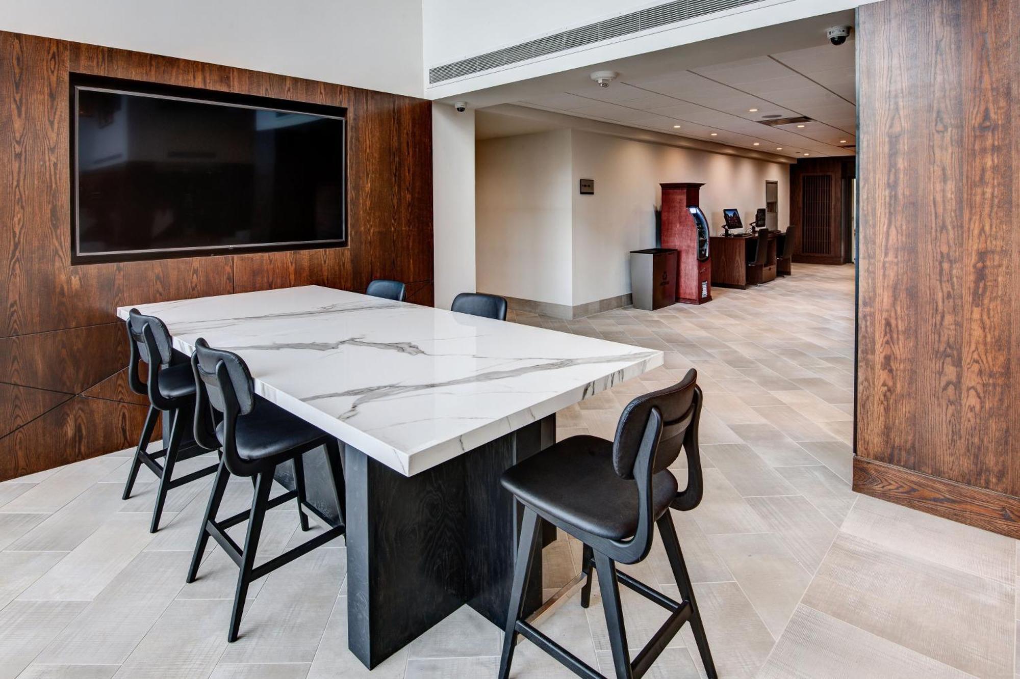 Sheraton Eatontown Hotel Екстериор снимка