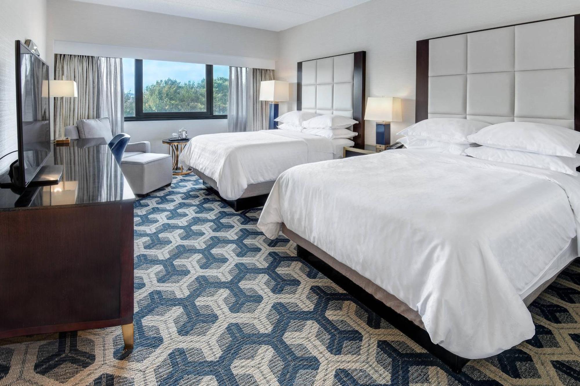 Sheraton Eatontown Hotel Екстериор снимка