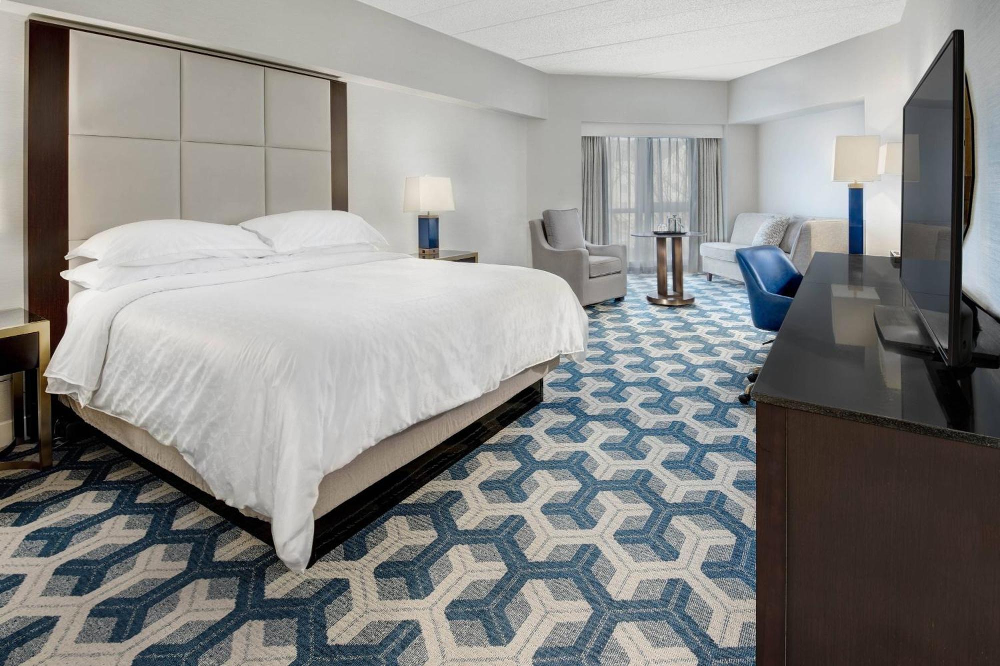 Sheraton Eatontown Hotel Екстериор снимка